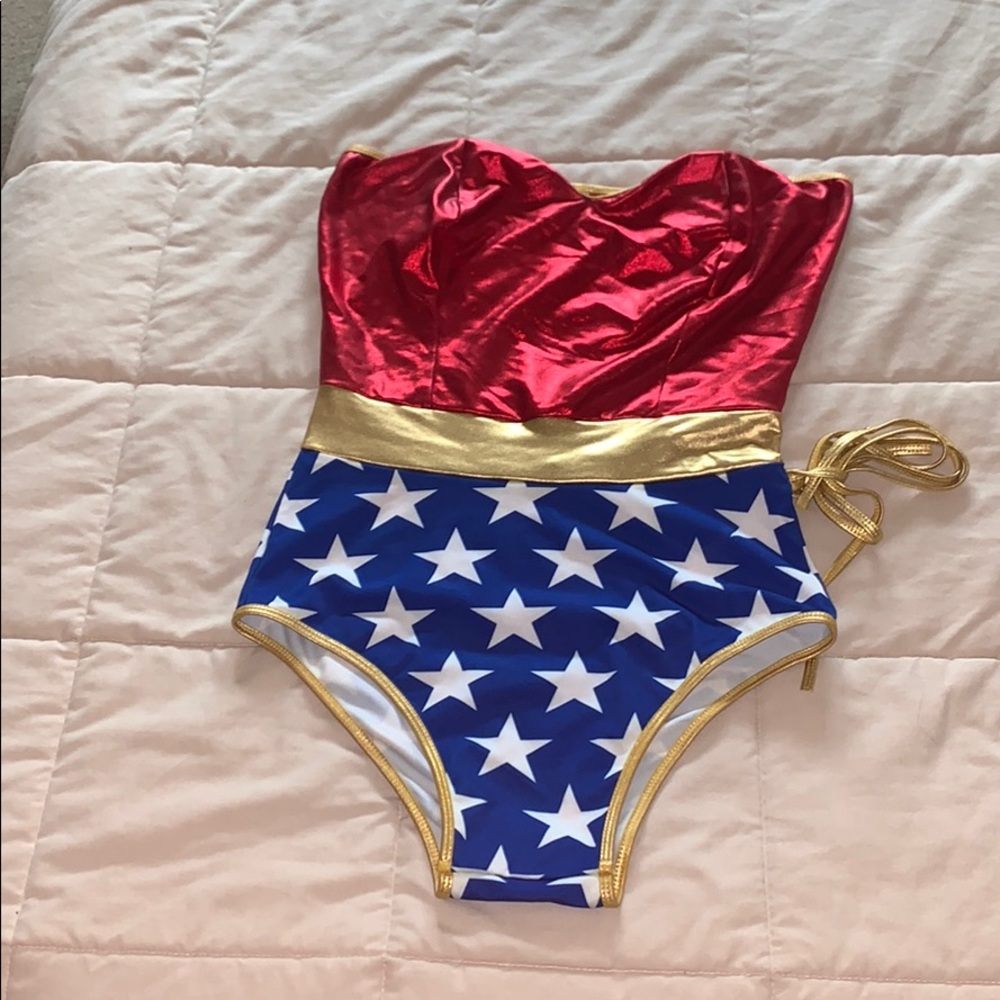 Wonder-woman Halloween bodysuit